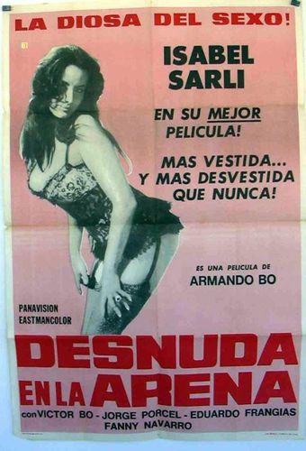 Desnuda En La Arena